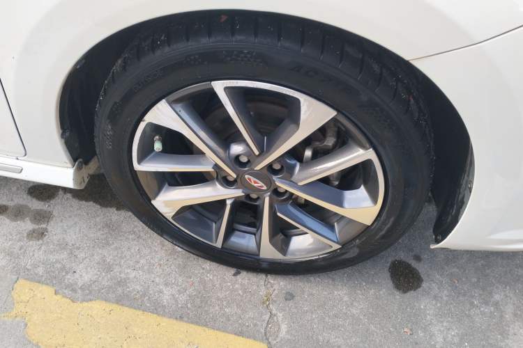 Used Chery Arrizo GX 2019 Pro 1.5T CVT Model Color Version China VI Standard Right Front Wheel Hub