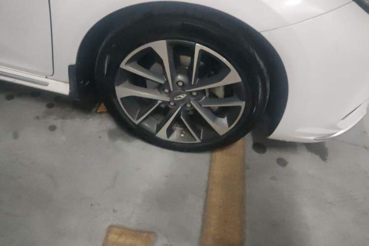 Used Chery Arrizo GX 2019 Pro 1.5T CVT Model Color Version China VI Standard Right Front Wheel Hub