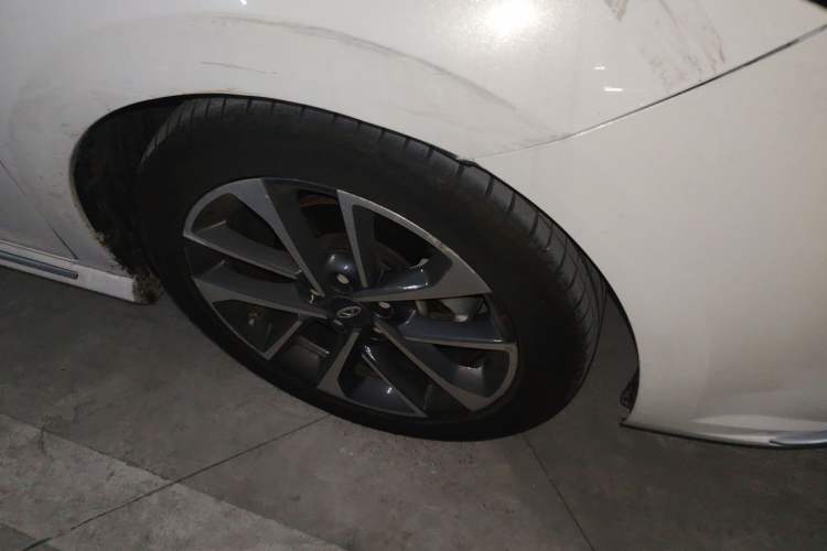 Used Chery Arrizo GX 2019 Pro 1.5T CVT Model Color Version China VI Standard Right Front Wheel Hub