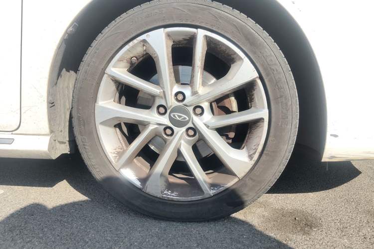 Used Chery Arrizo GX 2019 Pro 1.5T CVT Dynamic Color Edition China VI Standard Right Front Wheel Hub