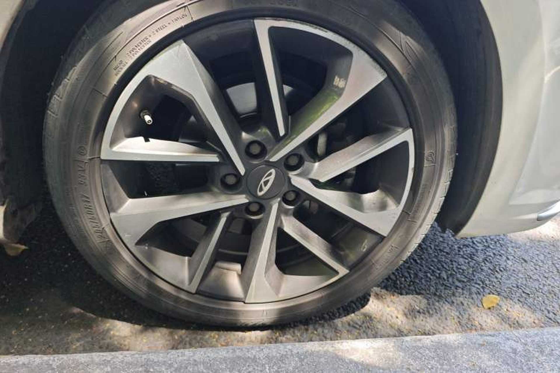 Used Chery Arrizo GX 2019 1.5T CVT New Color Version China VI Standard Right Front Wheel Hub