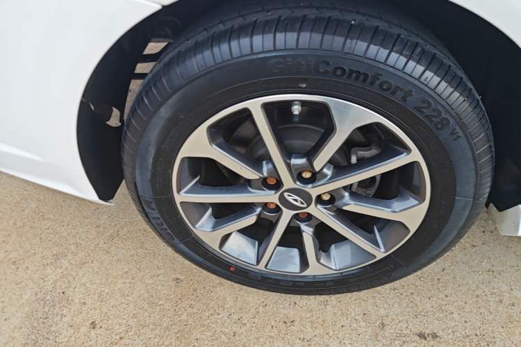 Used Chery Arrizo GX 2019 Champion Edition 1.5L Manual Fashion Model Right Rear Wheel Hub