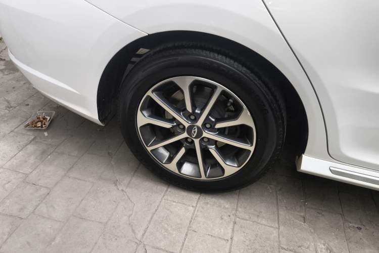Used Chery Arrizo GX 2019 Champion Edition 1.5L Manual Fashion Model Right Rear Wheel Hub