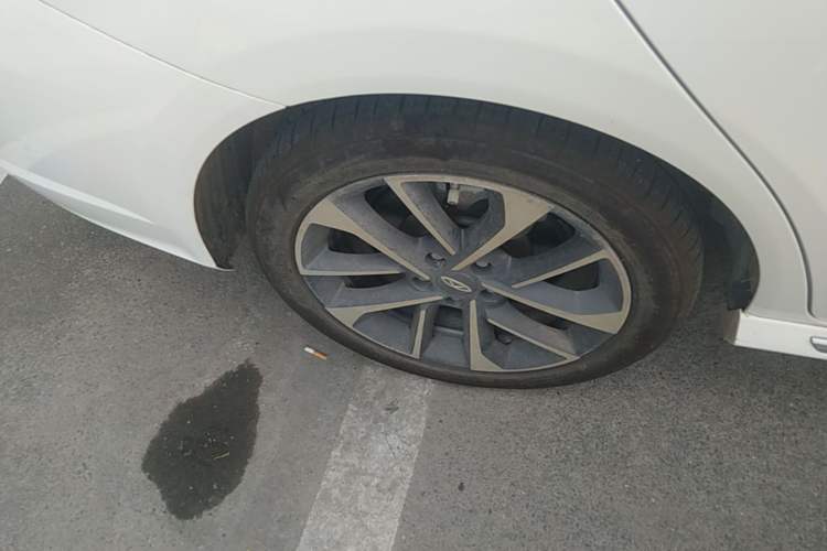 Used Chery Arrizo GX 2019 Pro 1.5T CVT Model Color Version China VI Standard Right Rear Wheel Hub