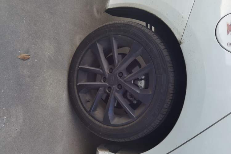 Used Chery Arrizo GX 2019 Pro 1.5T CVT Model Color Version China VI Standard Right Rear Wheel Hub
