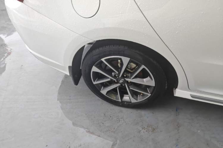 Used Chery Arrizo GX 2019 Pro 1.5T Manual Edition China VI Emission Standard Right Rear Wheel Hub