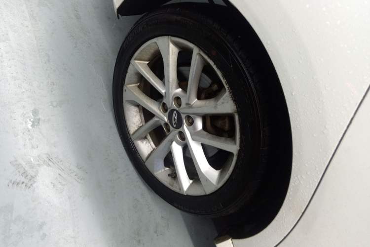 Used Chery Arrizo GX 2019 Pro 1.5T CVT Dynamic Color Edition China VI Standard Right Rear Wheel Hub
