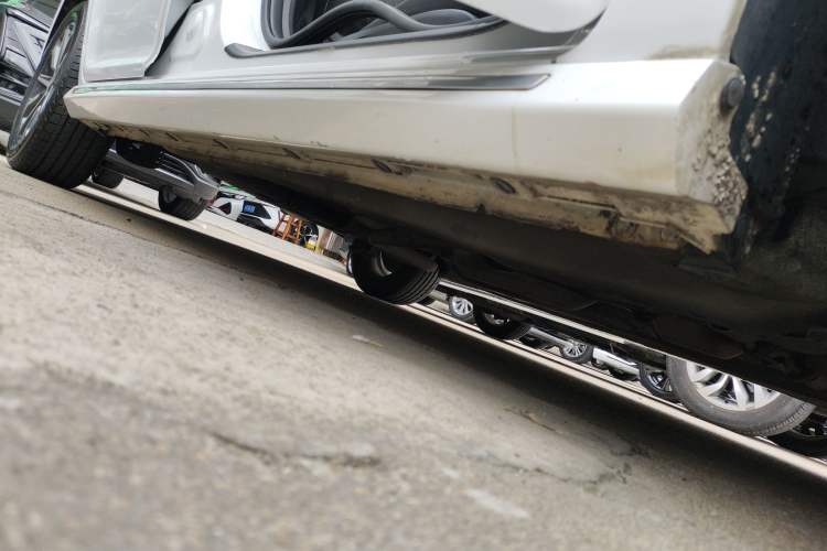 Used Chery Arrizo GX 2019 Champion Edition 1.5L CVT Elite Model Right Side Sill