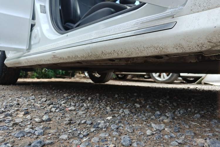 Used Chery Arrizo GX 2019 Champion Edition 1.5L CVT Fashion Model Right Side Sill