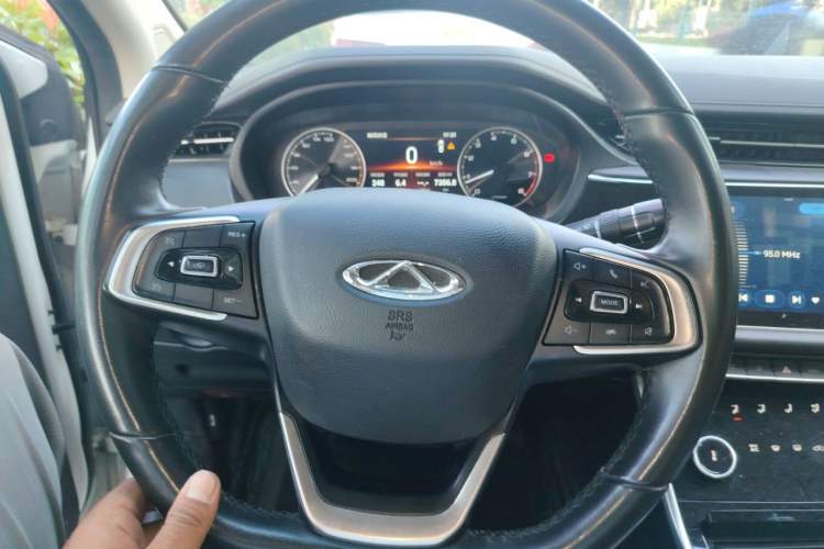 Used Chery Arrizo GX 2019 Pro 1.5T CVT Model Color Version China VI Standard Steering Wheel