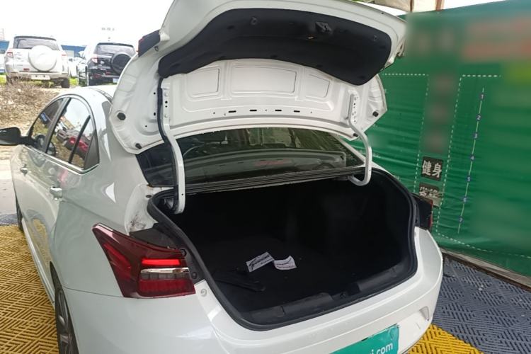 Used Chery Arrizo GX 2019 Pro 1.5T CVT Model Color Version China VI Standard Trunk