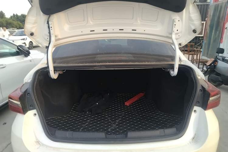 Used Chery Arrizo GX 2019 Pro 1.5T CVT Model Color Version China VI Standard Trunk