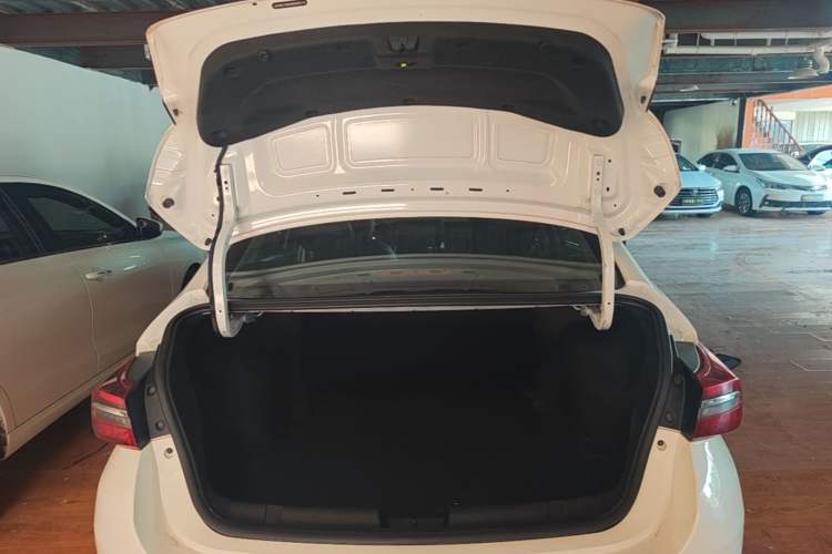 Used Chery Arrizo GX 2019 1.5T CVT New Color Version China VI Standard Trunk