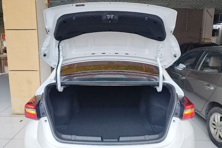 Used Chery Arrizo GX 2019 Pro 1.5T CVT Model Color Version China VI Standard Trunk