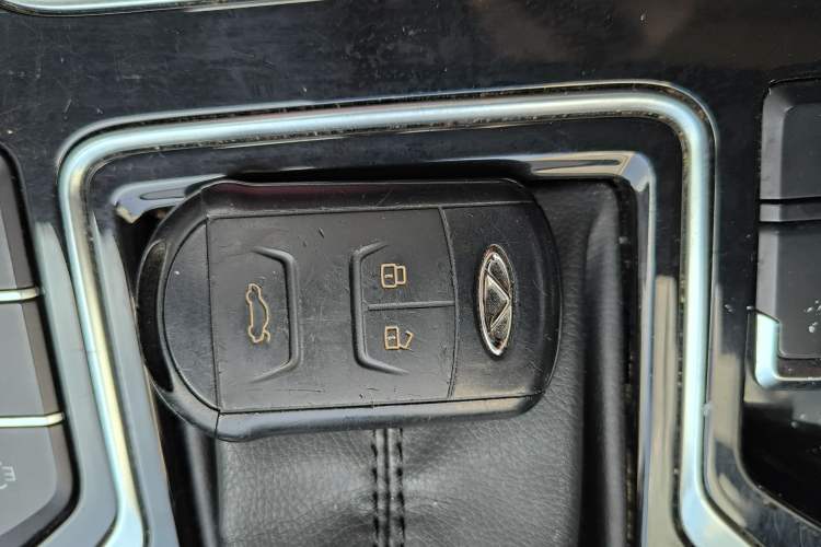 Used Chery Arrizo GX 2019 Pro 1.5T CVT Model Color Version China VI Standard Vehicle Key
