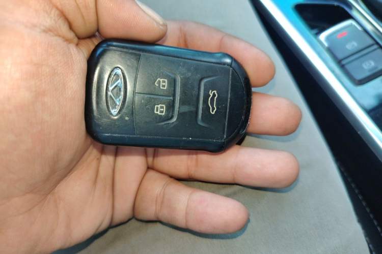 Used Chery Arrizo GX 2019 Pro 1.5T CVT Model Color Version China VI Standard Vehicle Key