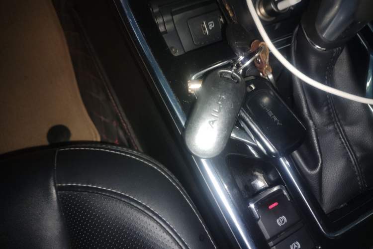 Used Chery Arrizo GX 2019 Pro 1.5T CVT Model Color Version China VI Standard Vehicle Key