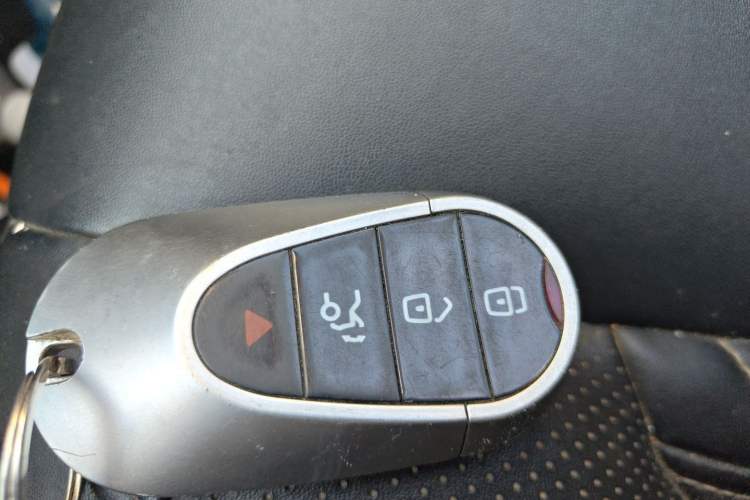 Used Chery Arrizo GX 2019 Pro 1.5T CVT Model Color Version China VI Standard Vehicle Key