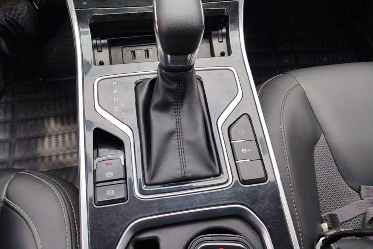 Used Chery Arrizo GX 2021 Champion Edition 1.5L CVT Deluxe Version Gear Lever
