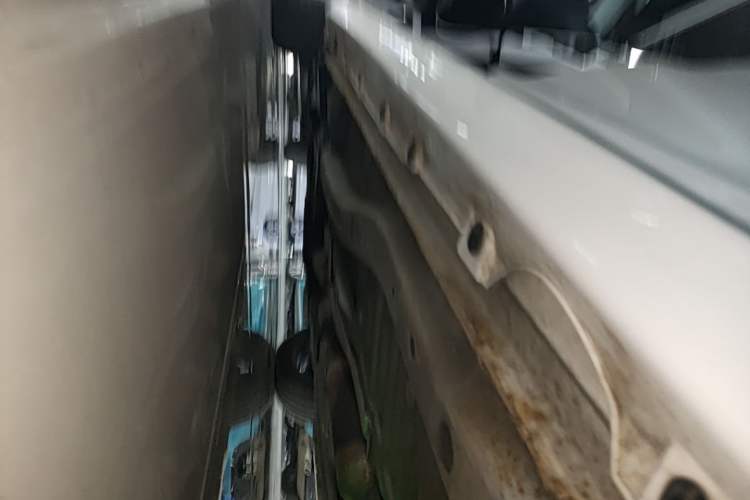 Used Chery Arrizo GX 2021 Champion Edition 1.5L CVT Deluxe Version Left Side Sill