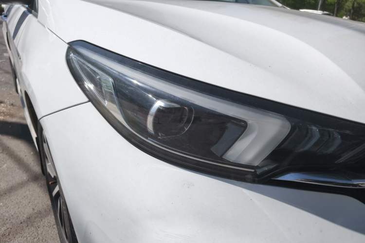 Used Chery Arrizo GX 2021 Champion Edition 1.5L CVT Deluxe Version Right Front Headlight