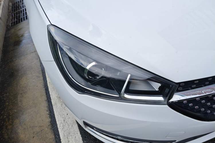 Used Chery Arrizo GX 2021 Champion Edition 1.5L CVT Deluxe Version Right Front Headlight