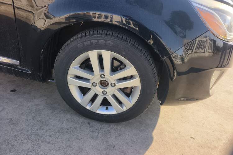 Used Chery Arrizo M7 2015 2.0L CVT Wide Enjoyment Edition 232 Seats Right Front Wheel Hub