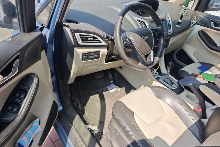 Used Chery Arrizo M7 2015 2.0L CVT Comfort Edition 2+2 Seating Driver Seat