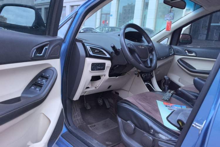Used Chery Arrizo M7 2015 1.8L Manual WideJoy Edition 232 Seats Driver Seat