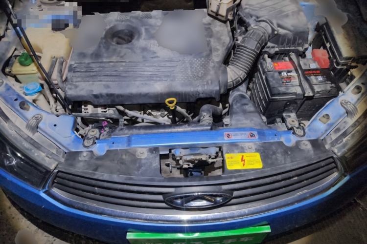 Used Chery Arrizo M7 2015 2.0L CVT Wide Enjoyment Edition 232 Seats Engine Bay