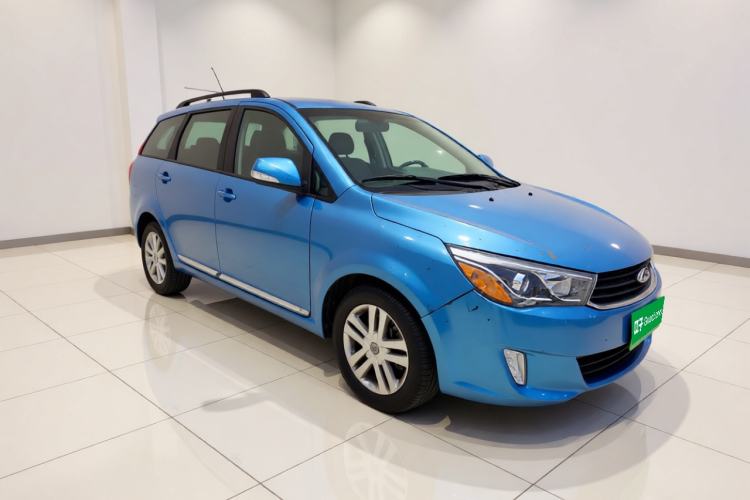 Used Chery Arrizo M7 2015 2.0L CVT Comfort Edition 2+2 Seating Front Right 45 Deg