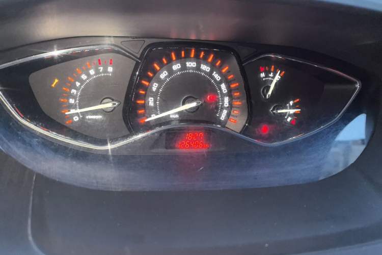 Used Chery Arrizo M7 2015 1.8L Manual WideJoy Edition 232 Seats Instrument Cluster