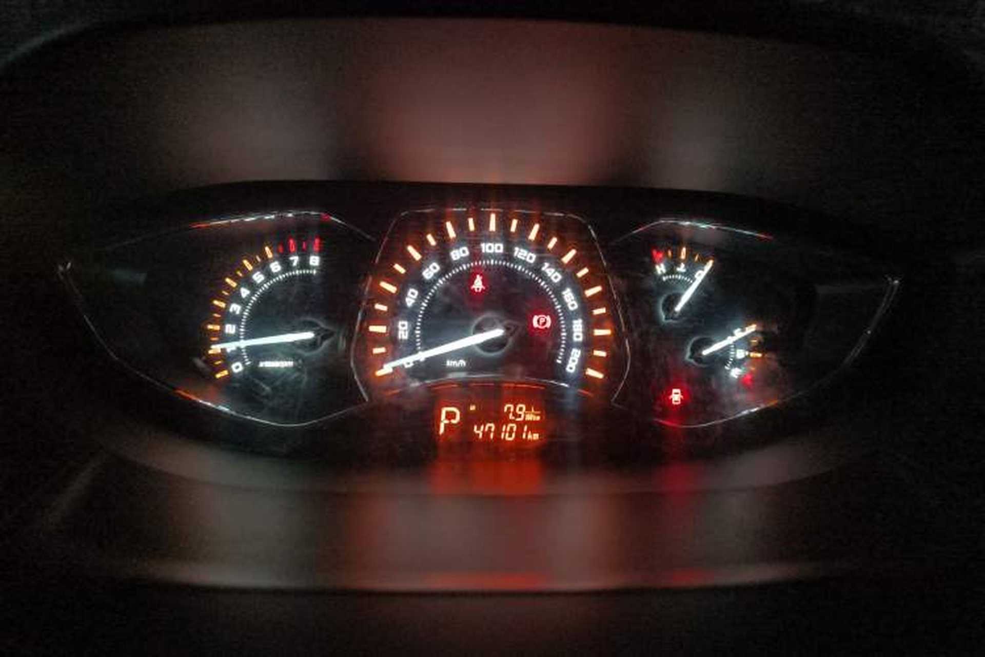 Used Chery Arrizo M7 2015 2.0L CVT Wide Enjoyment Edition 232 Seats Instrument Cluster