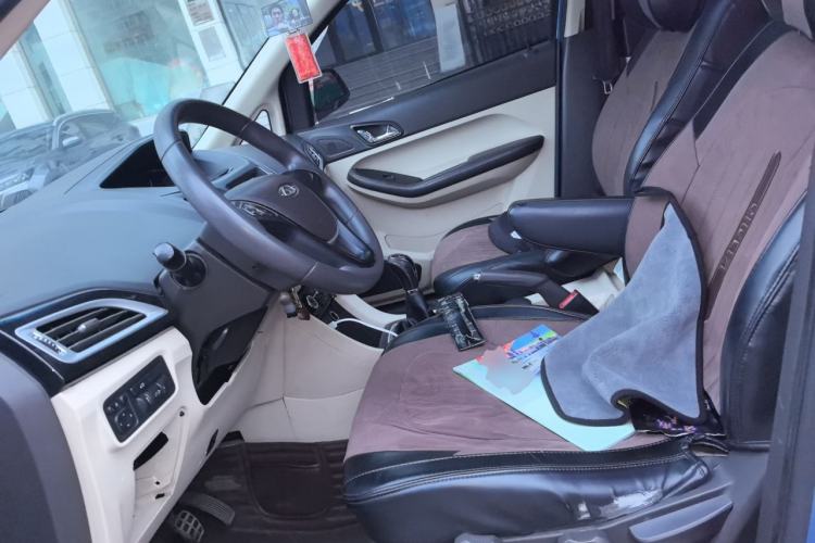 Used Chery Arrizo M7 2015 1.8L Manual WideJoy Edition 232 Seats Left Front Seat