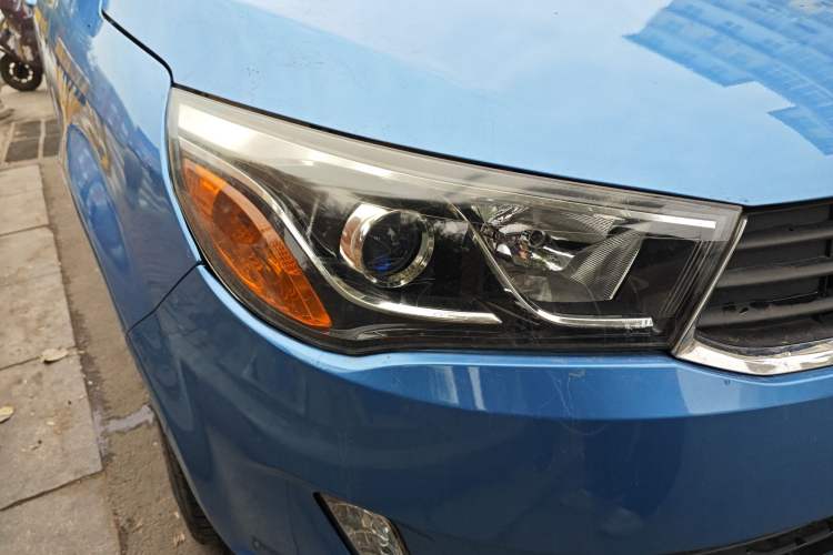 Used Chery Arrizo M7 2015 2.0L CVT Wide Enjoyment Edition 232 Seats Right Front Headlight