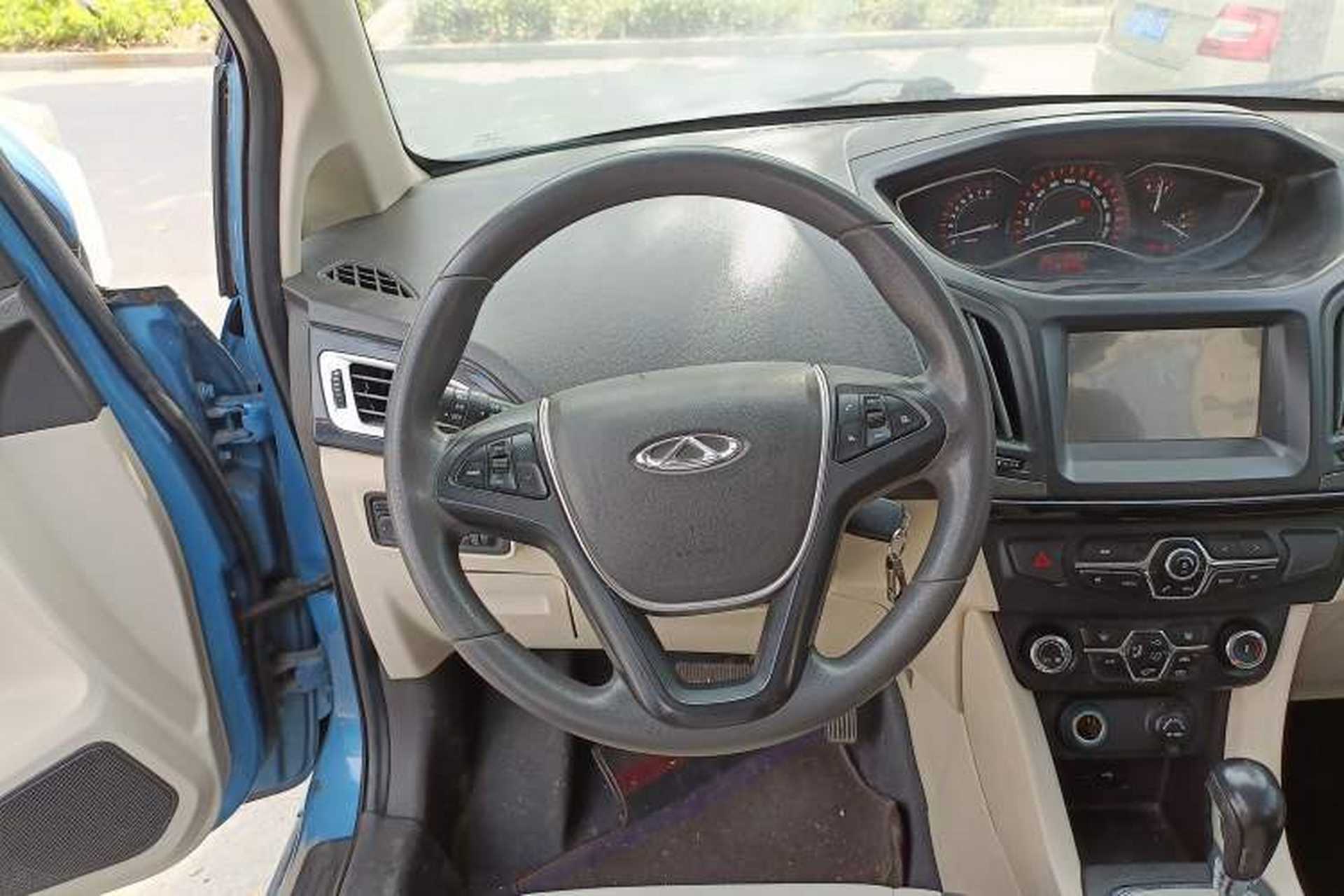 Used Chery Arrizo M7 2015 2.0L CVT Wide Enjoyment Edition 232 Seats Steering Wheel