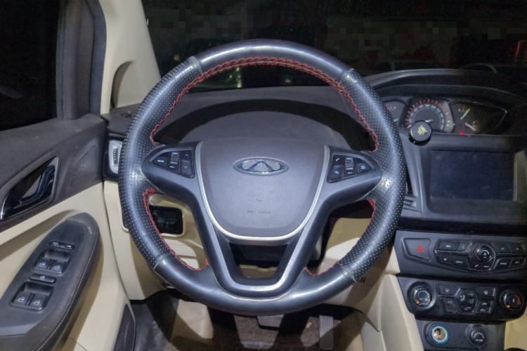 Used Chery Arrizo M7 2015 2.0L CVT Wide Enjoyment Edition 232 Seats Steering Wheel