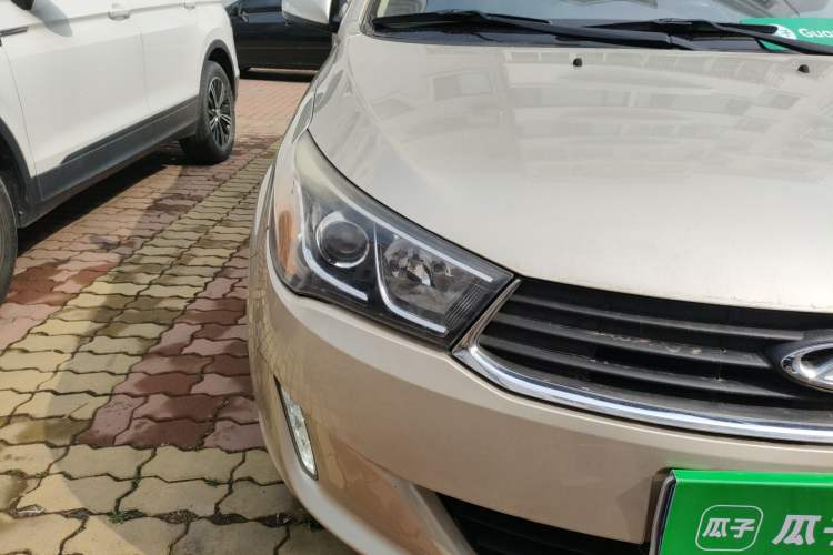 Used Chery Arrizo M7 2015 1.8L Manual WideJoy Edition 232 Seats Right Front Headlight