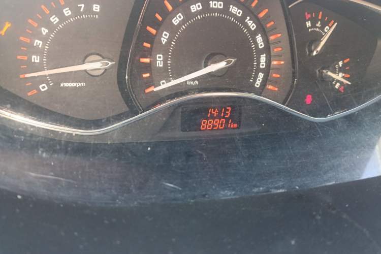 Used Chery Arrizo M7 2015 1.8L Manual WideJoy Edition 232 Seats Odometer Close Up
