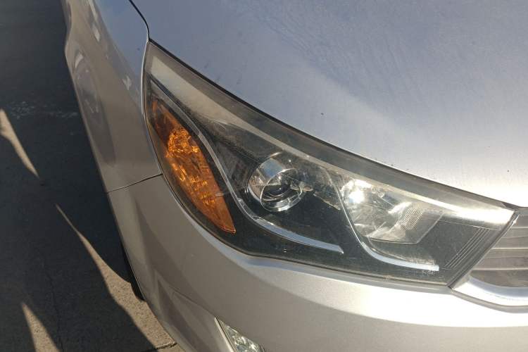 Used Chery Arrizo M7 2015 1.8L Manual WideJoy Edition 232 Seats Right Front Headlight