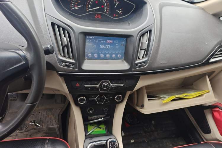 Used Chery Arrizo M7 2015 1.8L Manual Wide-Comfort Version 232 Seats Audio And AC Panel