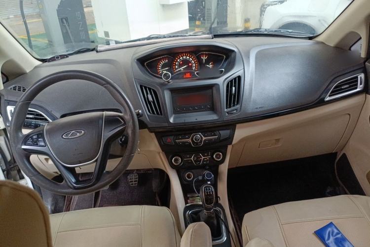 Used Chery Arrizo M7 2015 1.8L Manual Wide-Comfort Version 232 Seats Center Console