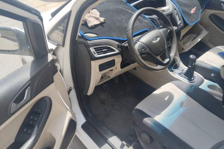 Used Chery Arrizo M7 2015 1.8L Manual WideJoy Edition 232 Seats Driver Seat