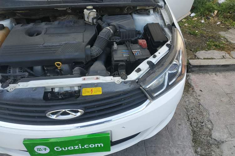 Used Chery Arrizo M7 2015 2.0L CVT Comfort Edition 232 Seats Engine Bay Left
