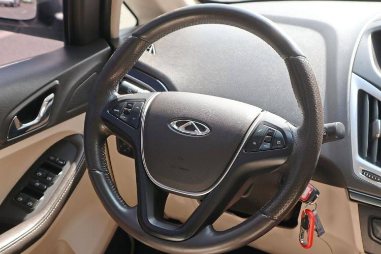 Used Chery Arrizo M7 2015 2.0L CVT Comfort Edition 232 Seats Interior 3