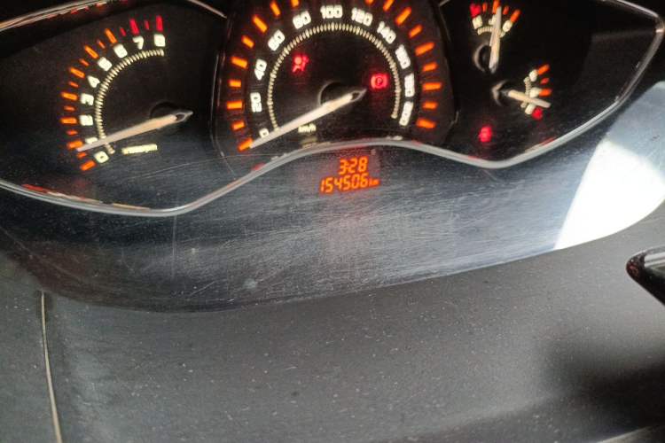 Used Chery Arrizo M7 2015 1.8L Manual Wide-Comfort Version 232 Seats Odometer Close Up