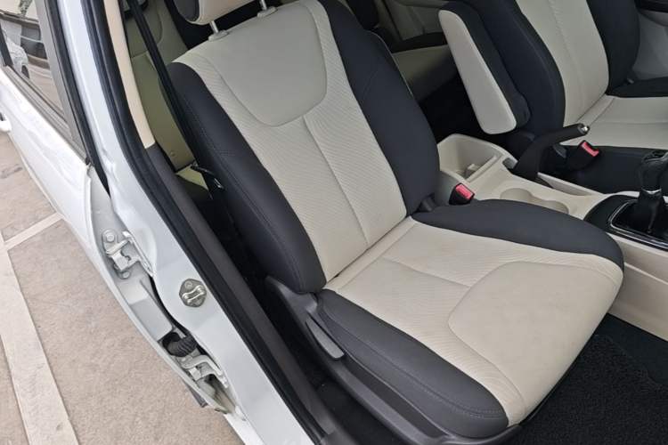 Used Chery Arrizo M7 2015 1.8L Manual Wide-Comfort Version 232 Seats Right Front Seat