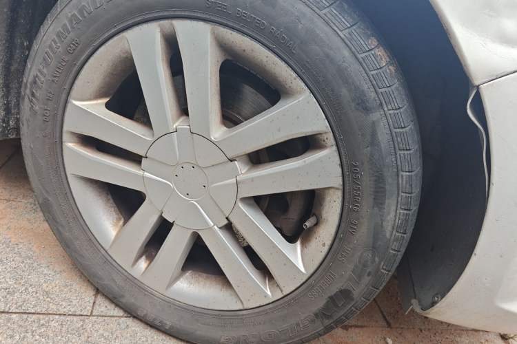Used Chery Arrizo M7 2015 1.8L Manual Wide-Comfort Version 232 Seats Right Front Wheel Hub