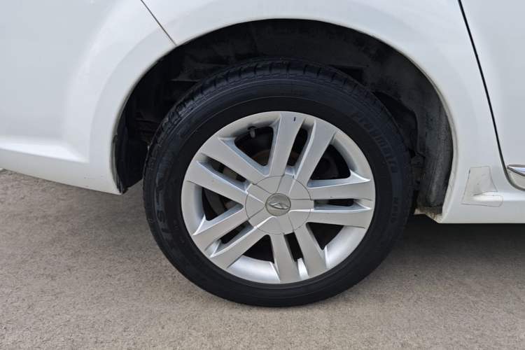 Used Chery Arrizo M7 2015 1.8L Manual Wide-Comfort Version 232 Seats Right Rear Wheel Hub