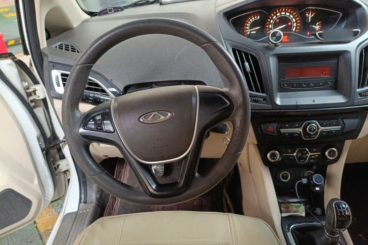 Used Chery Arrizo M7 2015 1.8L Manual Wide-Comfort Version 232 Seats Steering Wheel